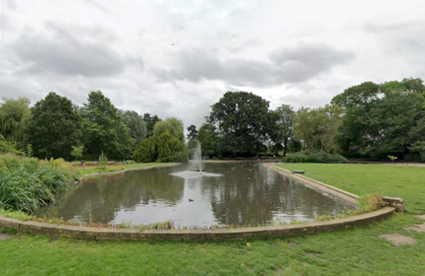 Pinner Memorial Park pond with water fountain